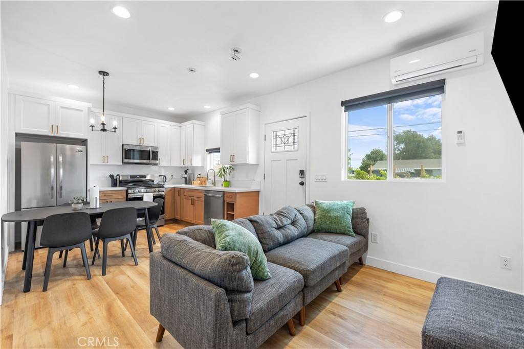 Apartment for rent at 10290 Monte Vista Ave, Montclair, CA 91763