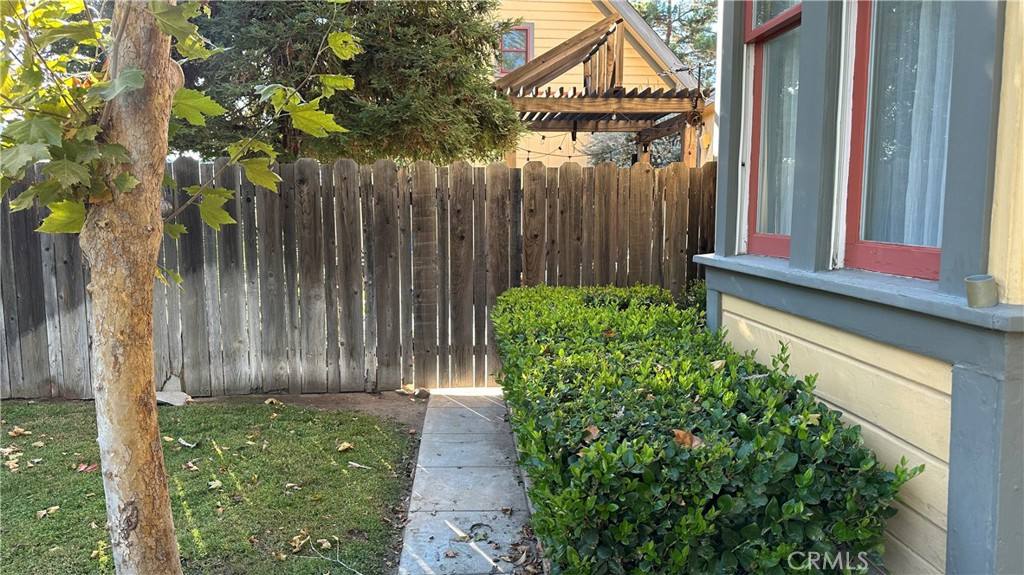 Apartment for rent at 927 6th St #927, Redlands, CA 92374