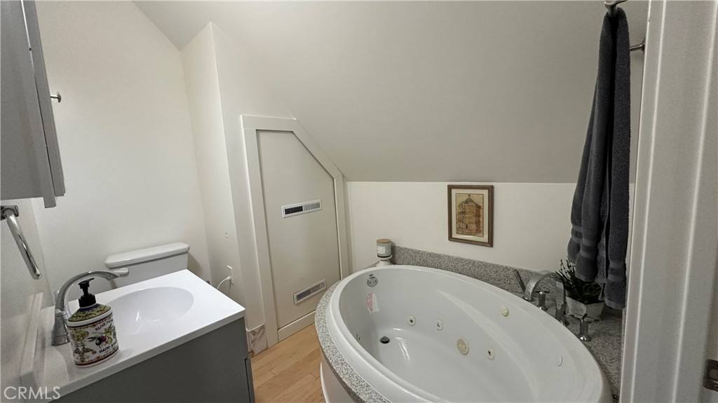 Apartment for rent at 927 6th St #927, Redlands, CA 92374
