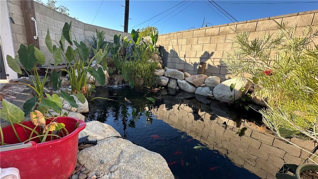Apartment for rent at 927 6th St #927, Redlands, CA 92374