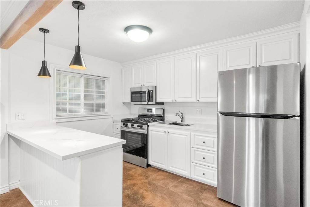 Apartment for rent at 274 Cliff Dr #274-3, Laguna Beach, CA 92651