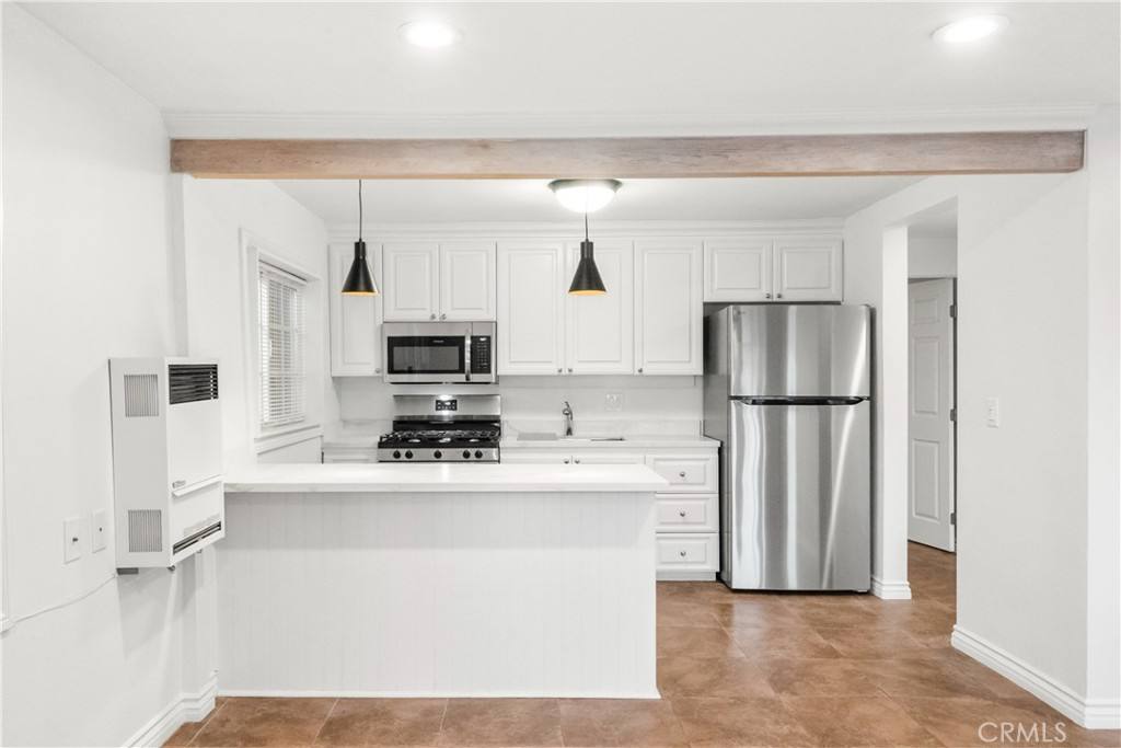 Apartment for rent at 274 Cliff Dr #274-3, Laguna Beach, CA 92651