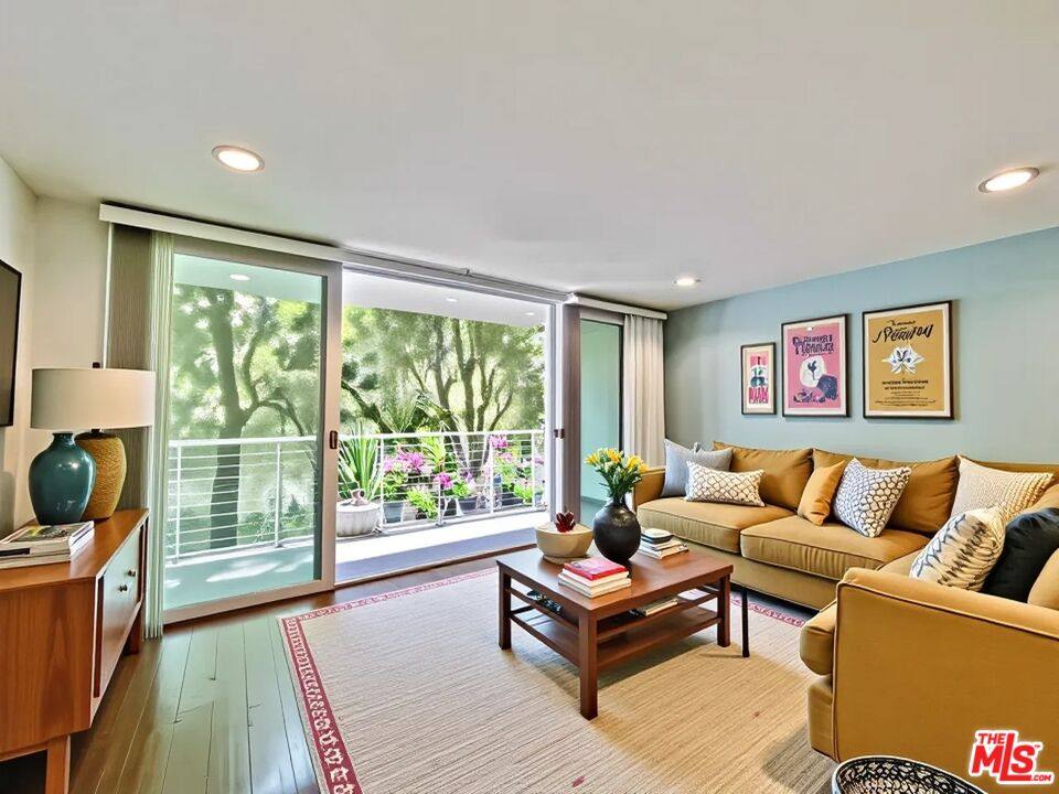 Apartment for rent at 1920 Hillcrest Rd #8, Los Angeles, CA 90068