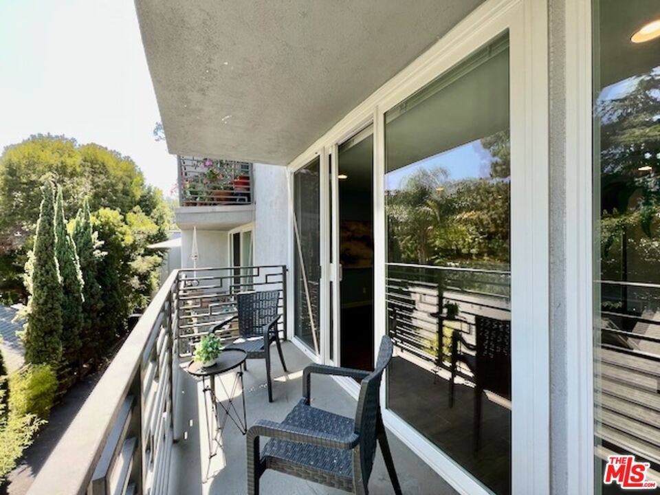 Apartment for rent at 1920 Hillcrest Rd #8, Los Angeles, CA 90068