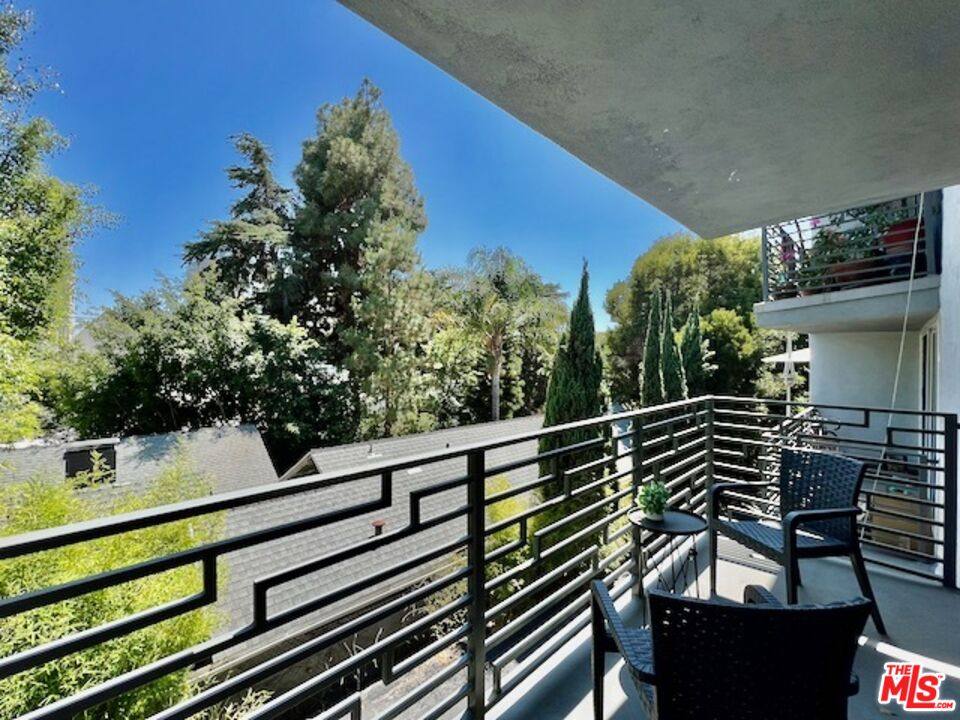 Apartment for rent at 1920 Hillcrest Rd #8, Los Angeles, CA 90068
