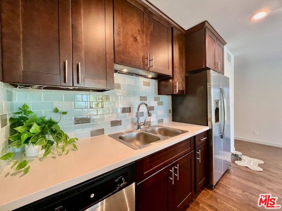 Apartment for rent at 1920 Hillcrest Rd #8, Los Angeles, CA 90068