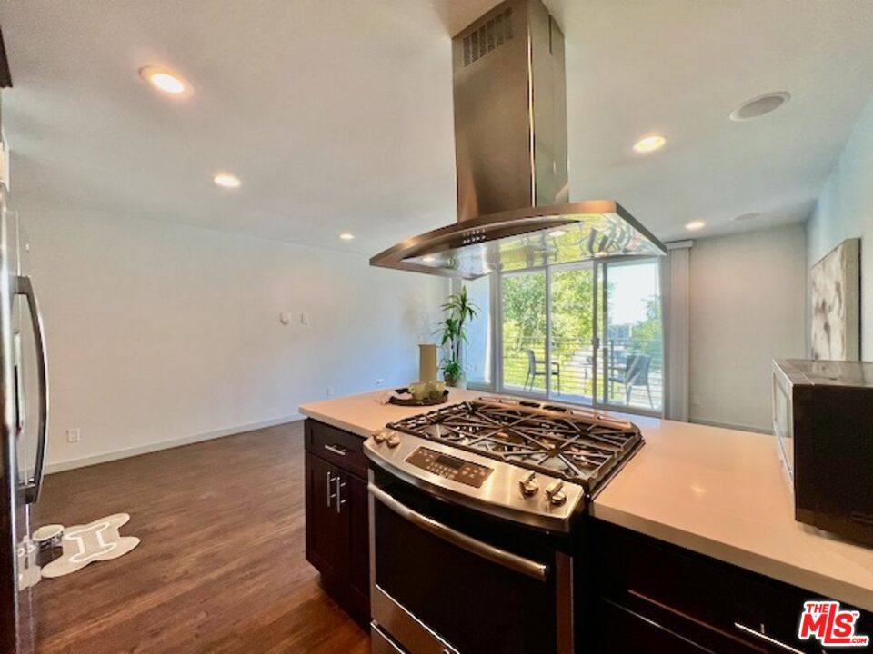 Apartment for rent at 1920 Hillcrest Rd #8, Los Angeles, CA 90068