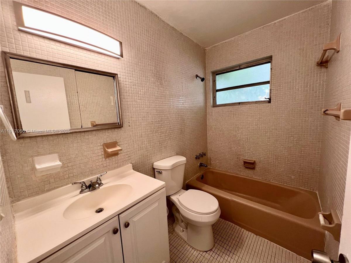 Apartment for rent at 675 SW 7th Ave #12, Miami, FL 33130
