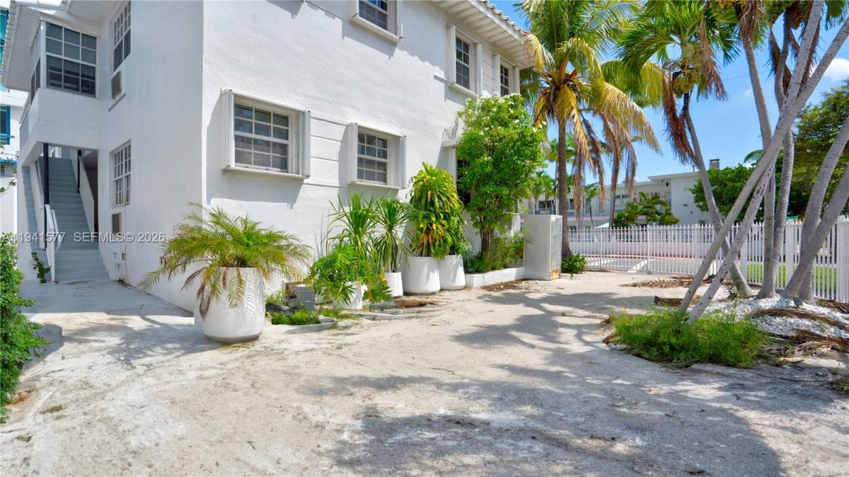 Apartment for rent at 7611 Harding Ave #7, Miami Beach, FL 33141