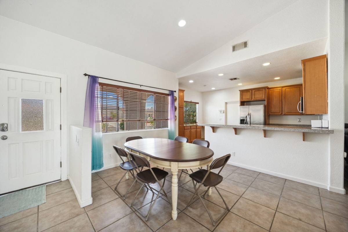 Apartment for rent at 9735 Hoylake Rd, Desert Hot Springs, CA 92240
