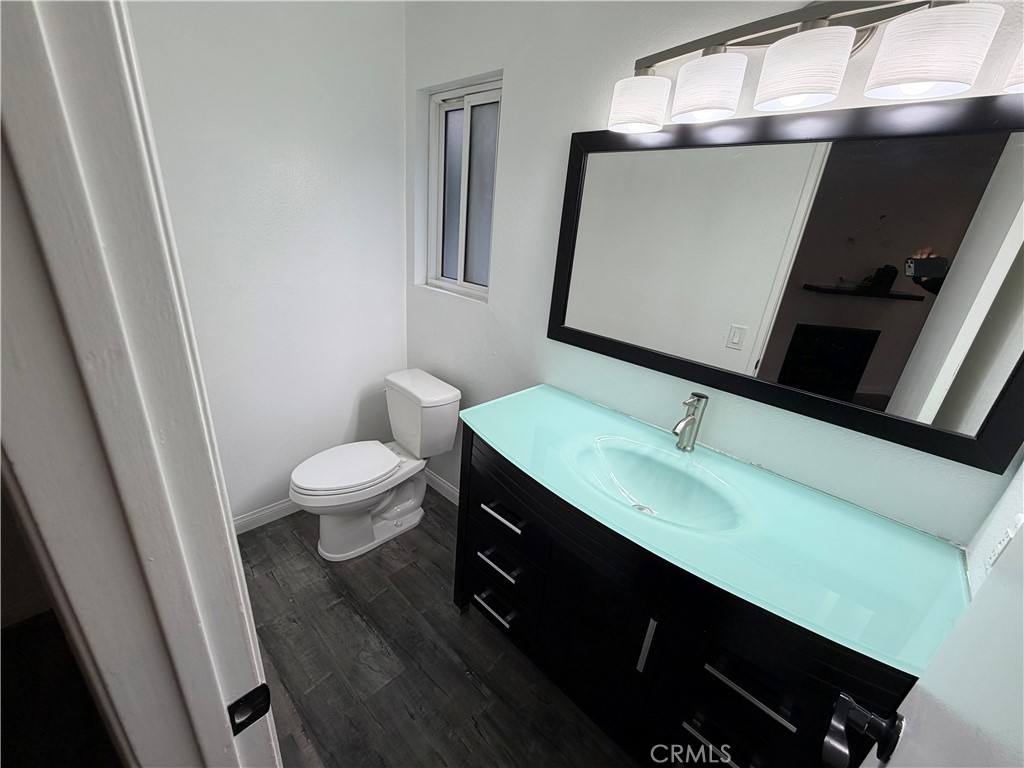 Townhouse for rent at 18333 Hatteras St #62, Tarzana, CA 91356