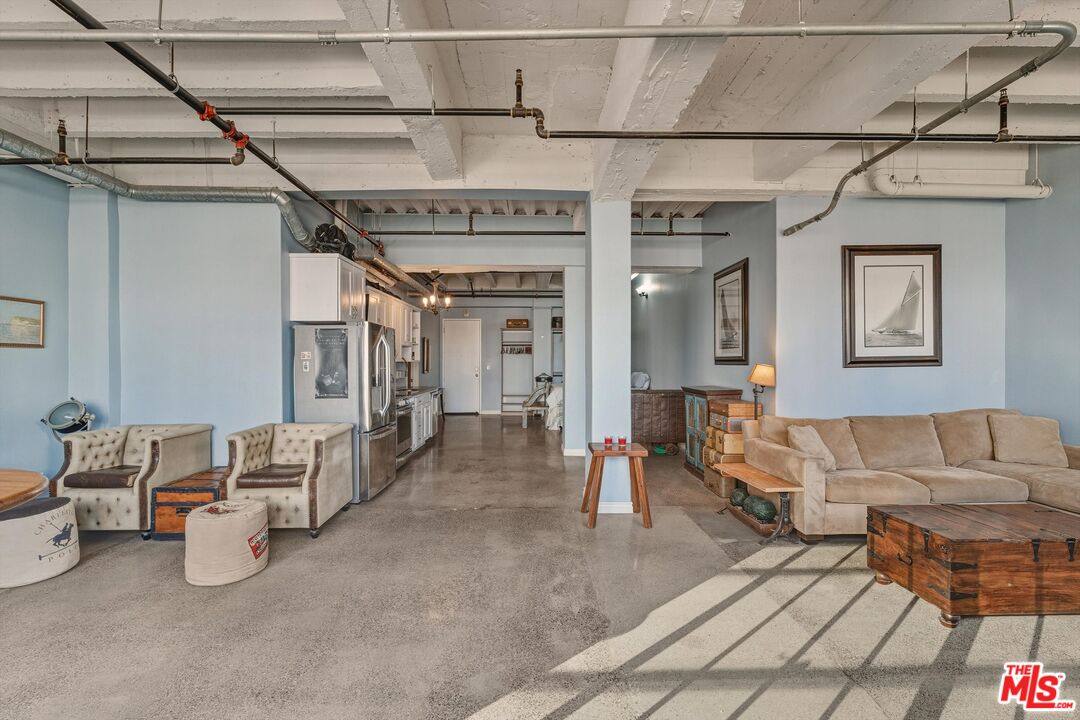 Apartment for rent at 312 W 5th St #1101, Los Angeles, CA 90013