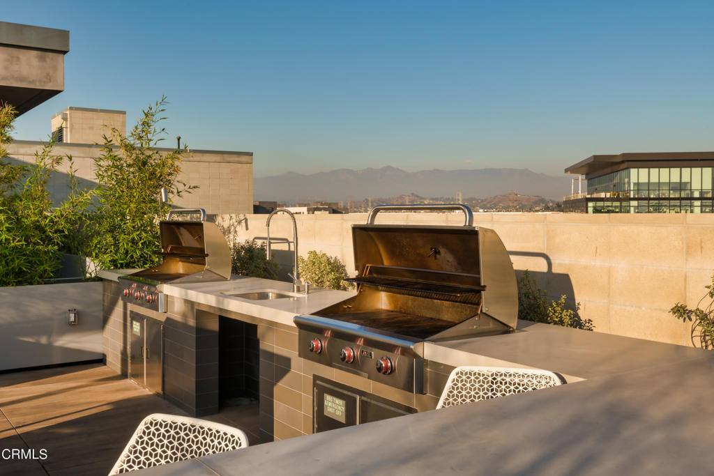 Apartment for rent at 530 S Hewitt St #325, Los Angeles, CA 90013
