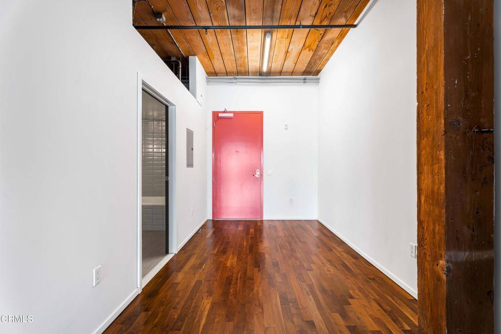 Apartment for rent at 530 S Hewitt St #325, Los Angeles, CA 90013