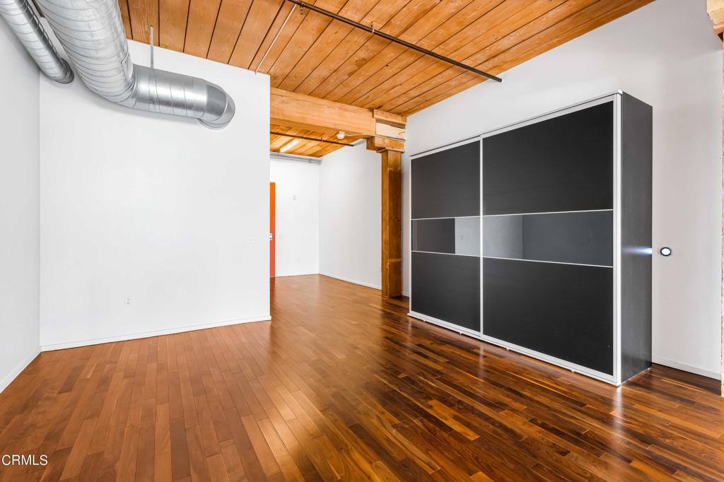 Apartment for rent at 530 S Hewitt St #325, Los Angeles, CA 90013