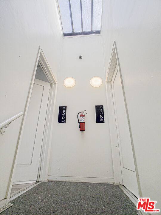 Apartment for rent at 336 S Wilton Place #336336 1 2, Los Angeles, CA 90020