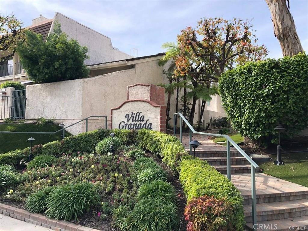 Apartment for rent at 22219 1 2 Erwin St, Woodland Hills, CA 91367