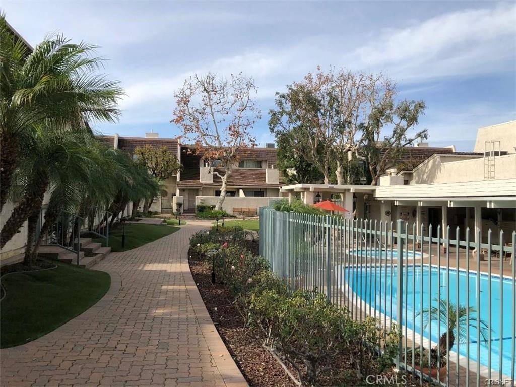 Apartment for rent at 22219 1 2 Erwin St, Woodland Hills, CA 91367