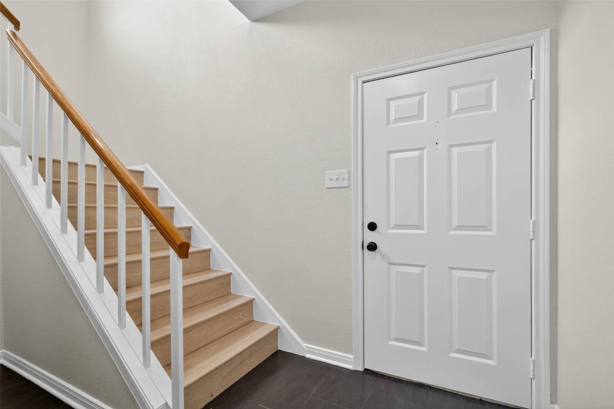 Townhouse for rent at 7447 Cambridge St #51, Houston, TX 77054