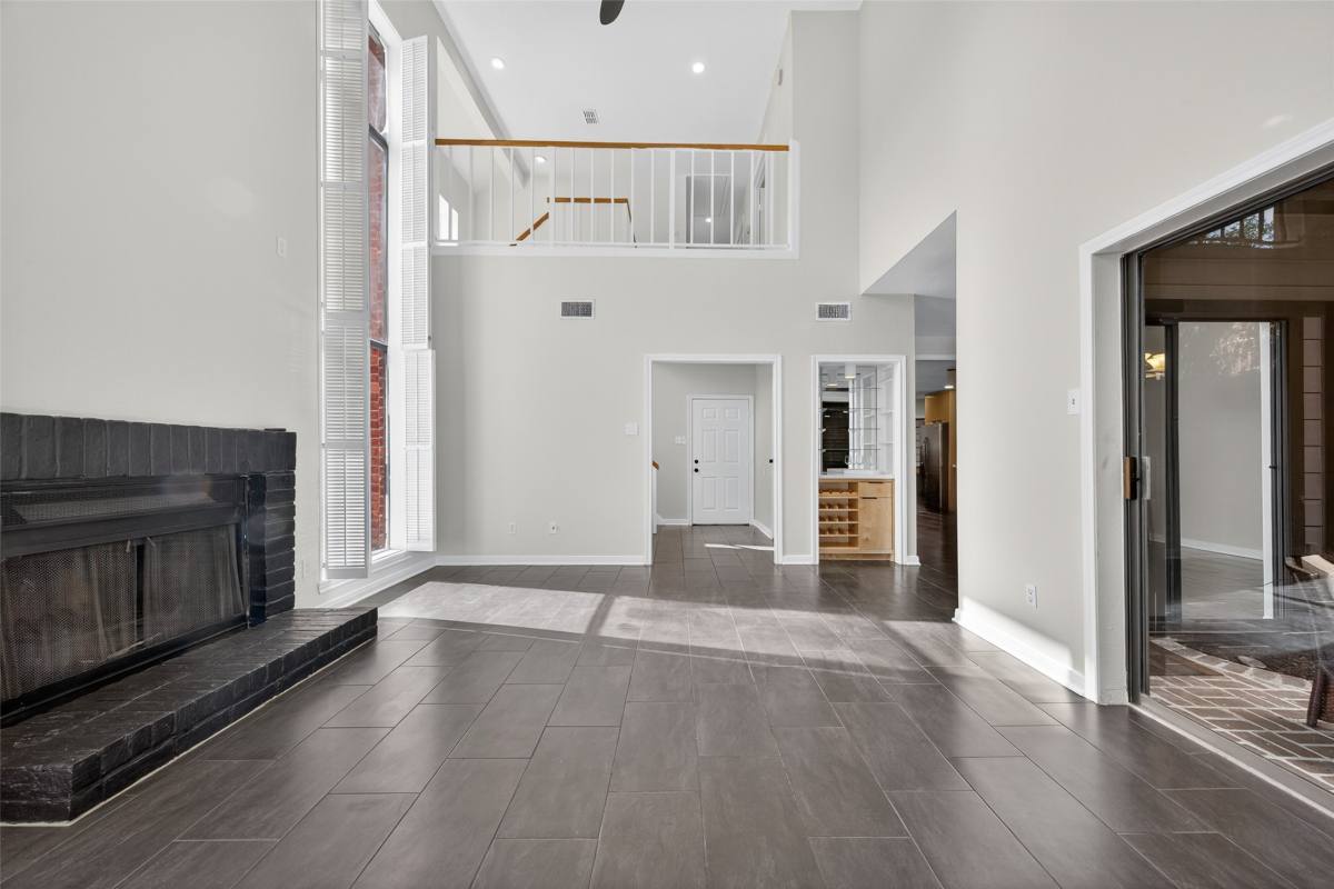 Townhouse for rent at 7447 Cambridge St #51, Houston, TX 77054