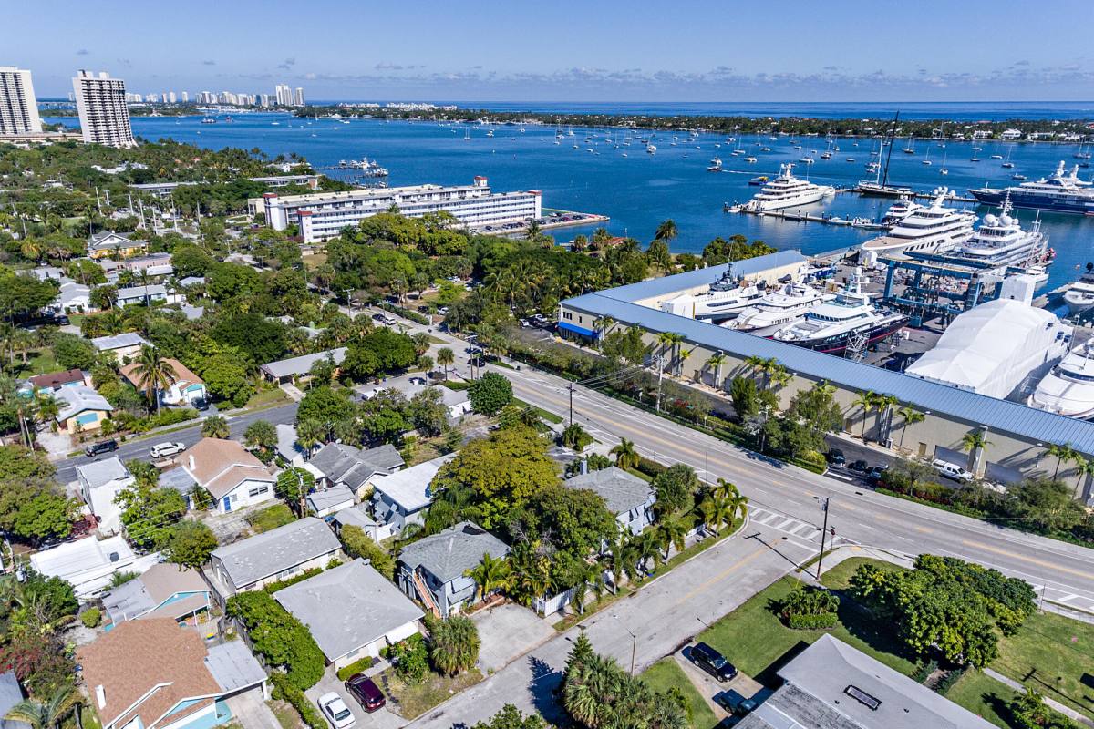 Apartment for rent at 4205 N Flagler Dr #2, West Palm Beach, FL 33407