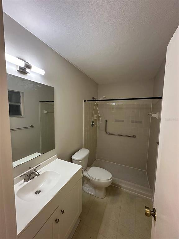 Apartment for rent at 3125 Villa Rd, Sebring, FL 33870