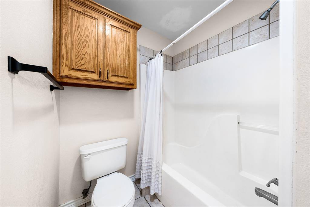 Apartment for rent at 324 Tolbert Ave #324, Sherman, TX 75092