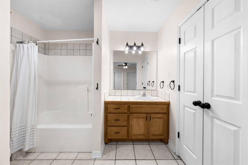 Apartment for rent at 324 Tolbert Ave #324, Sherman, TX 75092