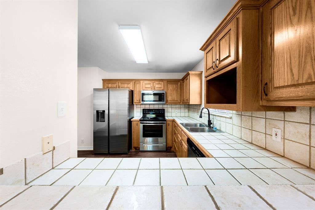 Apartment for rent at 324 Tolbert Ave #324, Sherman, TX 75092