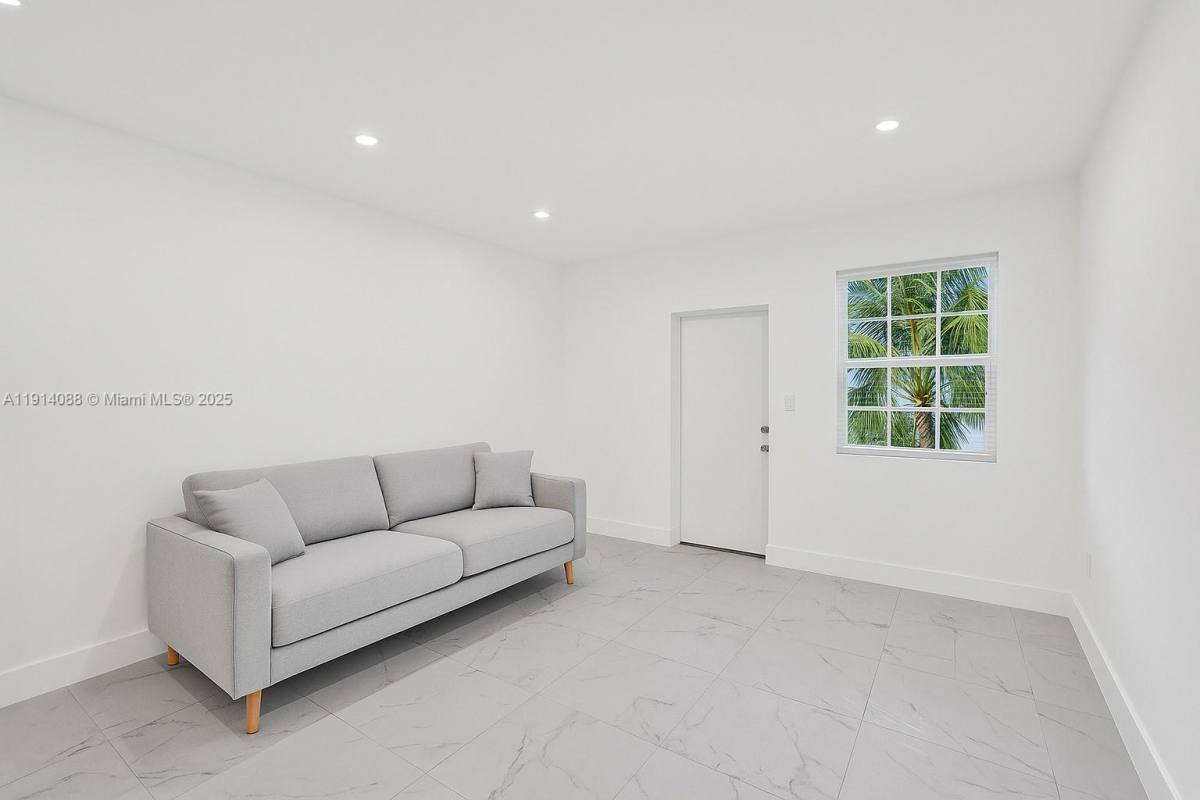 Apartment for rent at 5807 SW 25th St #7, Hollywood, FL 33023
