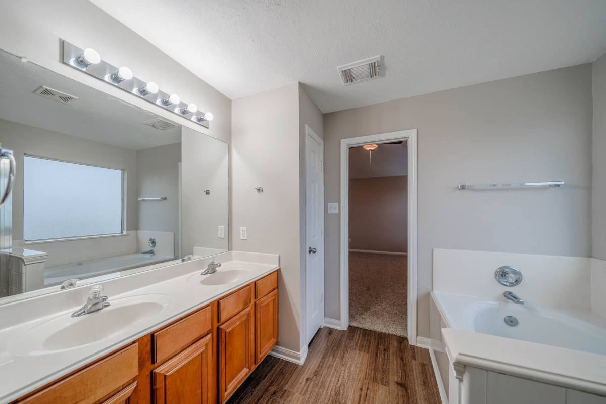 Apartment for rent at 121 Rodeo Dr #121, Manvel, TX 77578