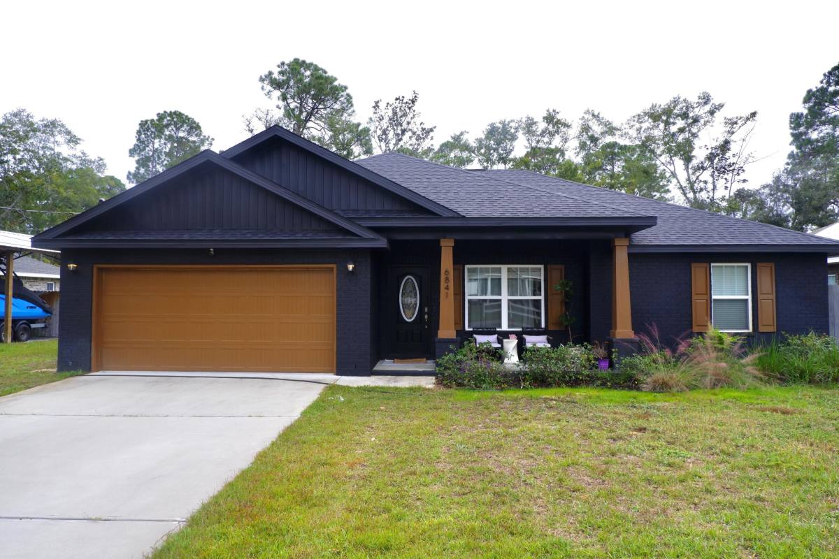 Apartment for rent at 6841 Nelson St, Navarre, FL 32566