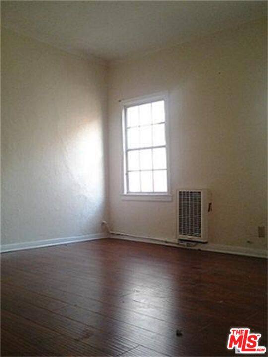 Apartment for rent at 128 S Westmoreland Ave #128-1, Los Angeles, CA 90004