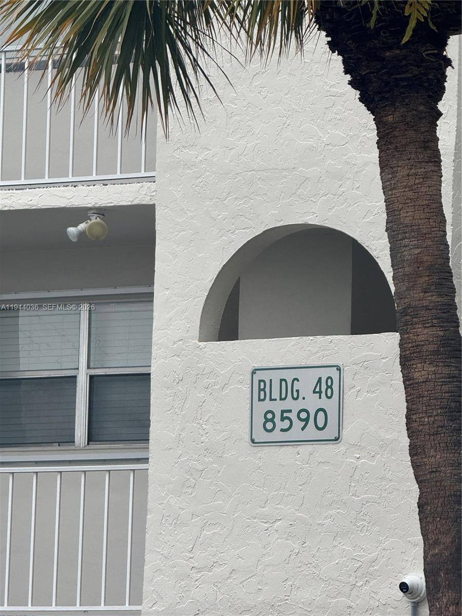 Apartment for rent at 8590 Sunrise Lakes Blvd #109, Fort Lauderdale, FL 33322