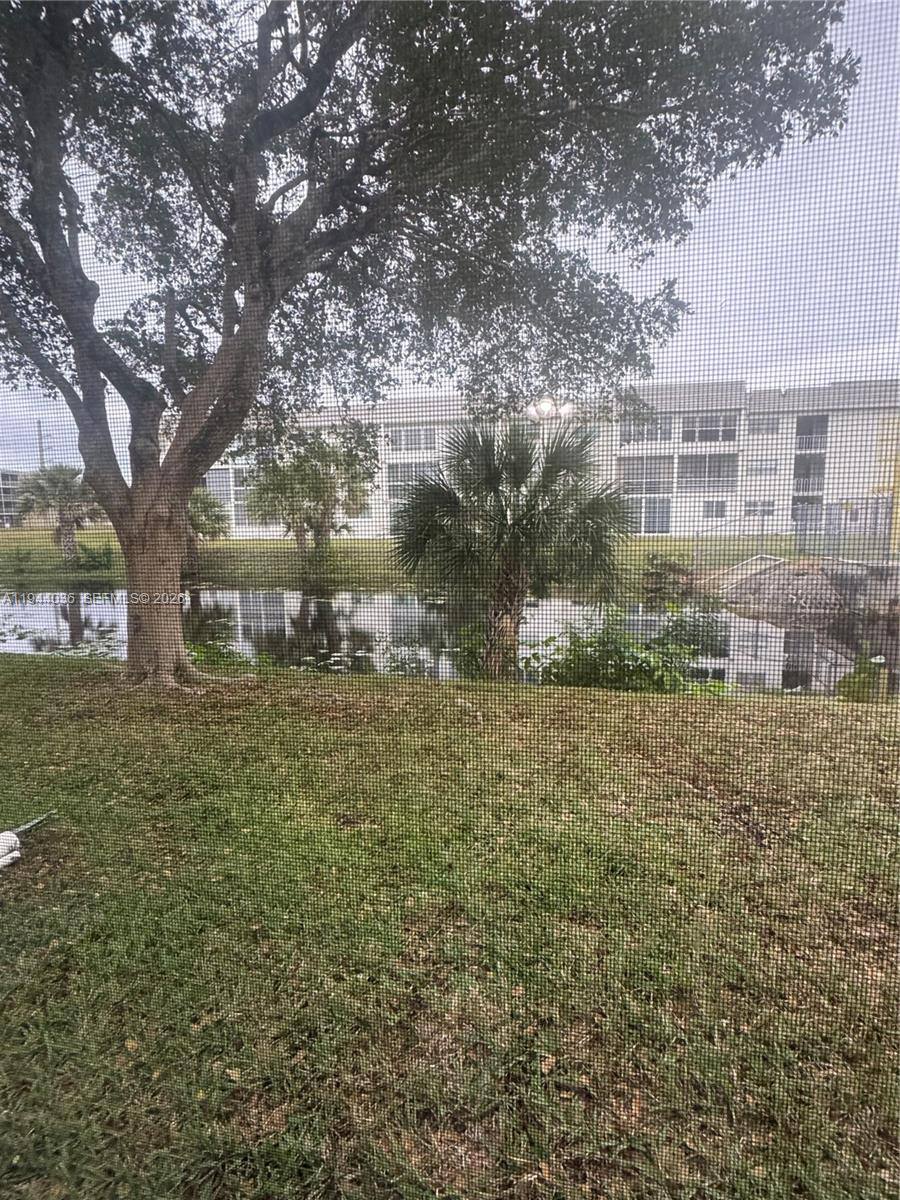 Apartment for rent at 8590 Sunrise Lakes Blvd #109, Fort Lauderdale, FL 33322
