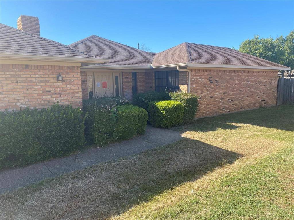 Apartment for rent at 1109 Wimbledon Lane, Plano, TX 75075