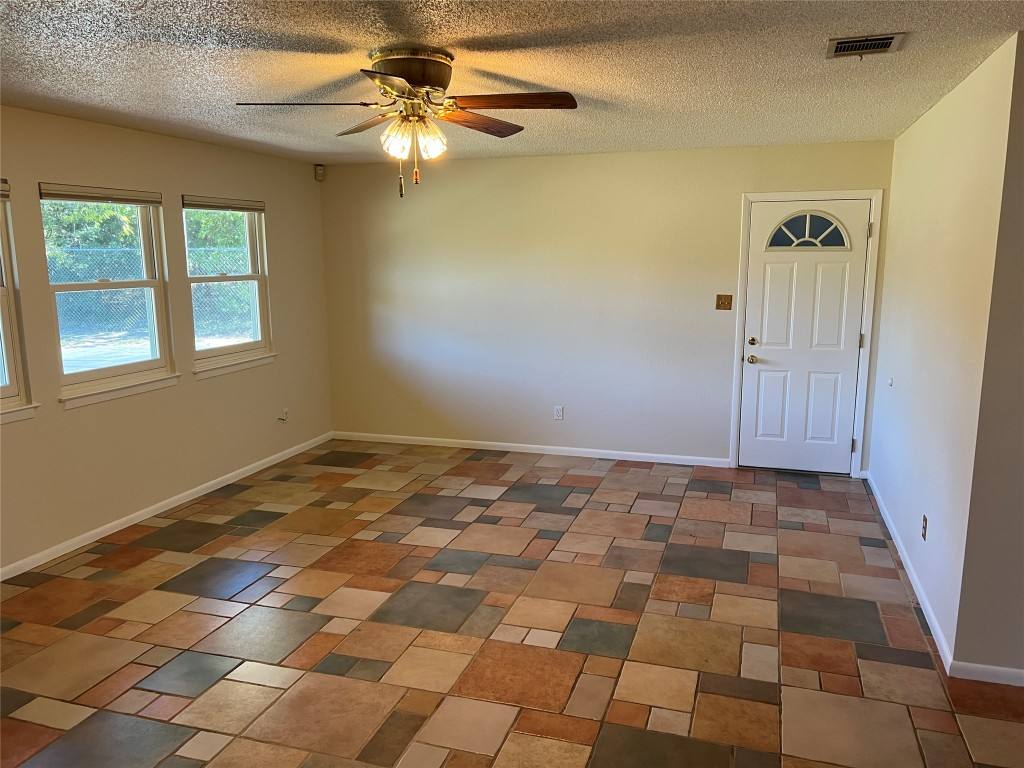 Apartment for rent at 16001 Awalt Dr, Austin, TX 78734