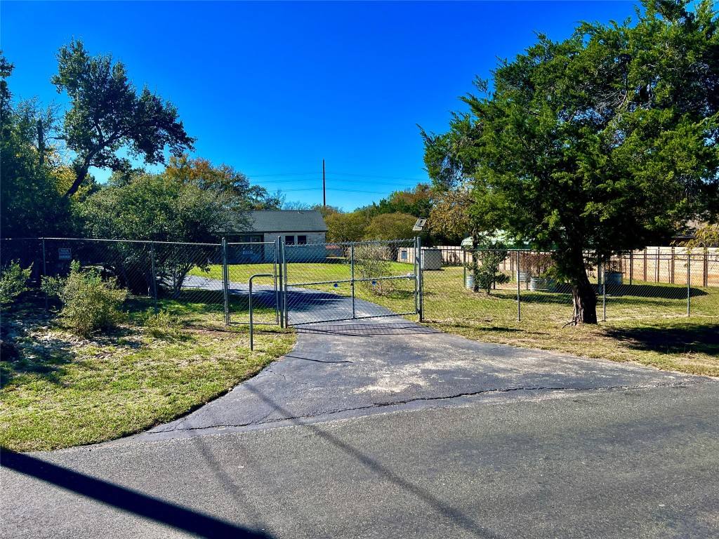 Apartment for rent at 16001 Awalt Dr, Austin, TX 78734