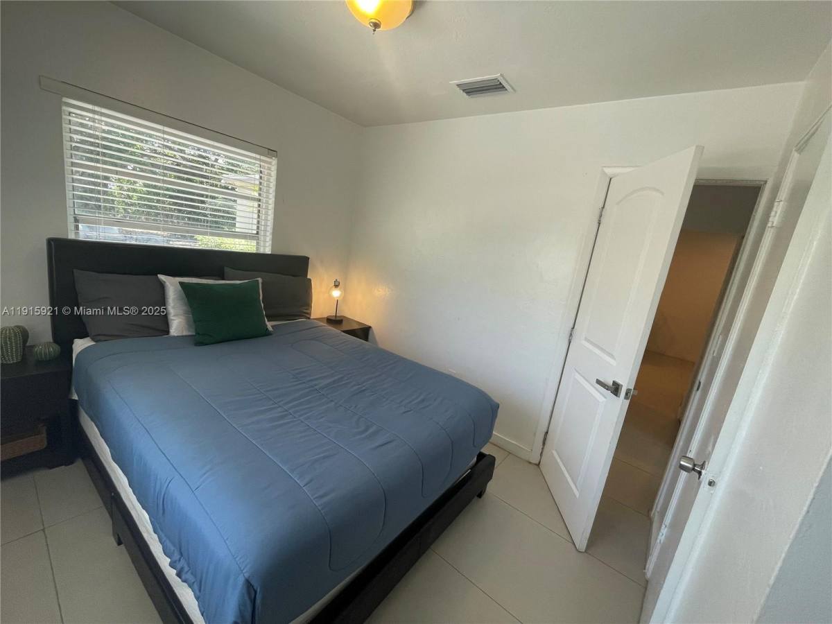 Apartment for rent at 1211 NE 15th Ave #1, Fort Lauderdale, FL 33304