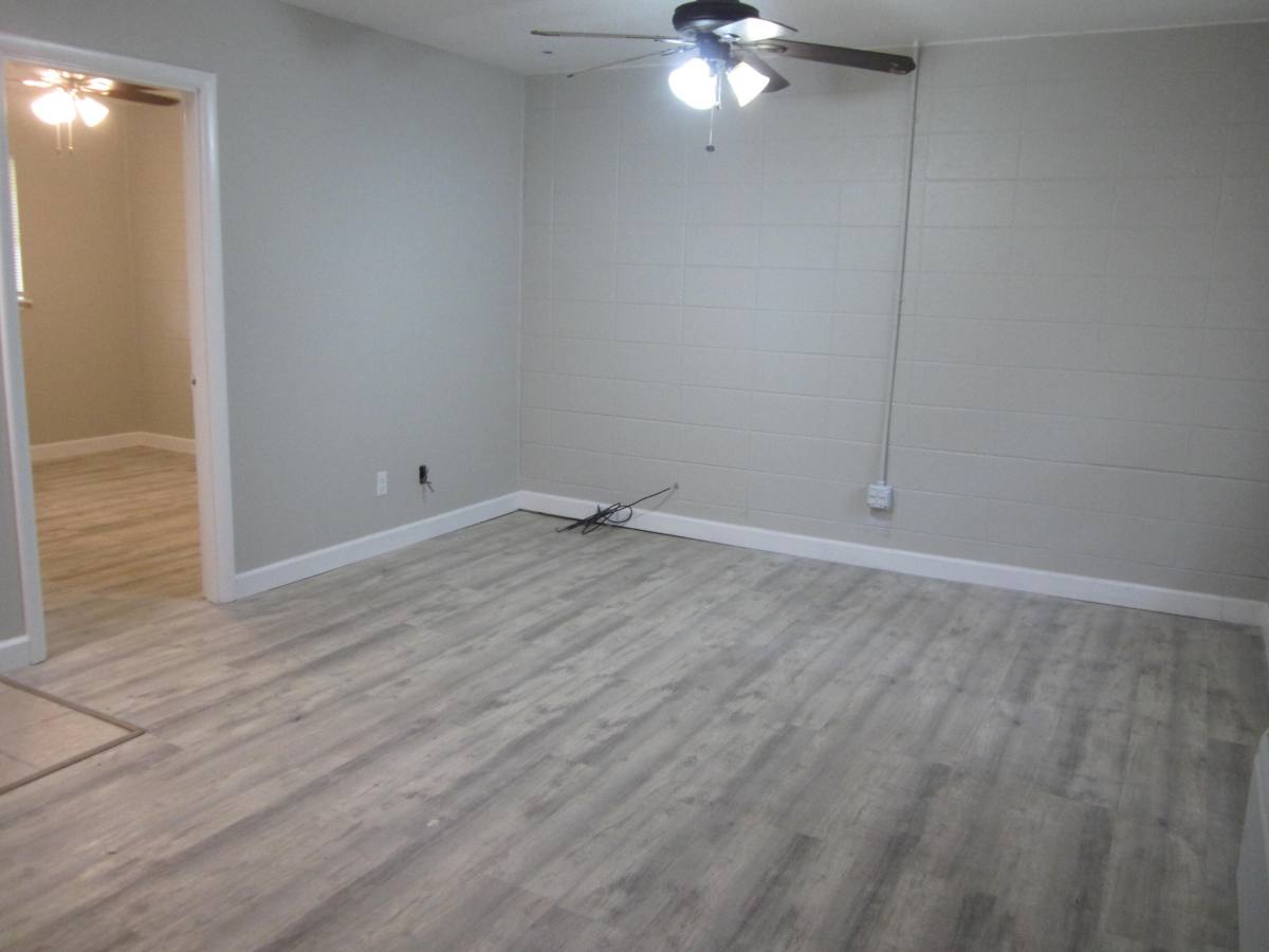 Apartment for rent at 109 Chicago Ave SE #109-1, Fort Walton Beach, FL 32548