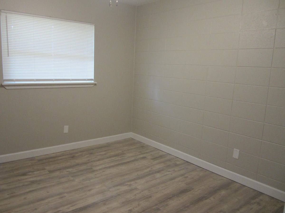 Apartment for rent at 109 Chicago Ave SE #109-1, Fort Walton Beach, FL 32548