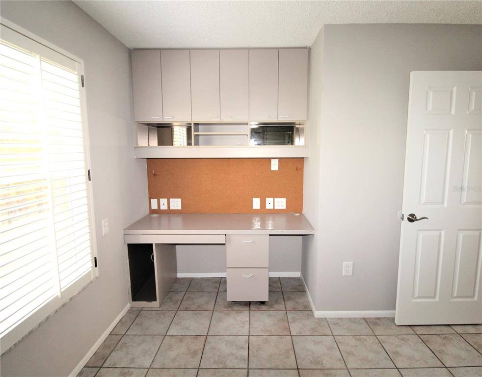 Apartment for rent at 4218 St Charles Dr, Sarasota, FL 34243