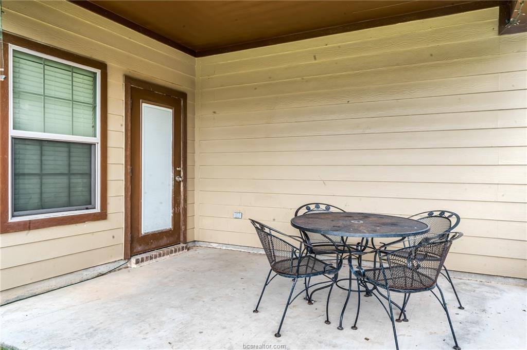 Apartment for rent at 3004 Papa Bear Dr, College Station, TX 77845