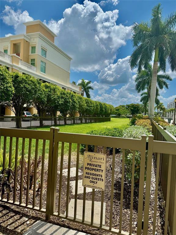 Apartment for rent at 800 N Tamiami Trail #708, Sarasota, FL 34236