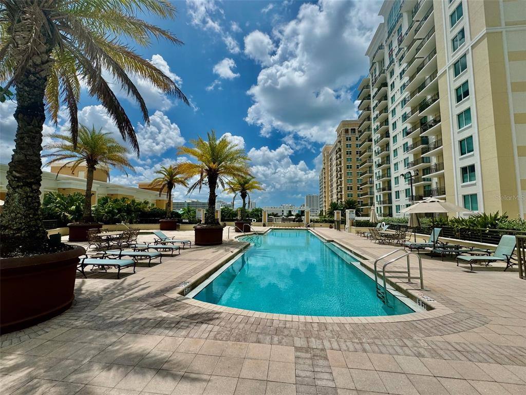 Apartment for rent at 800 N Tamiami Trail #708, Sarasota, FL 34236