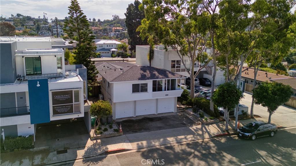 Townhouse for rent at 926 Manhattan Beach Blvd #926A, Manhattan Beach, CA 90266