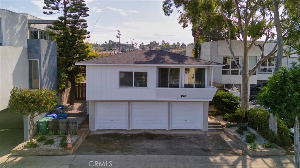 Townhouse for rent at 926 Manhattan Beach Blvd #926A, Manhattan Beach, CA 90266