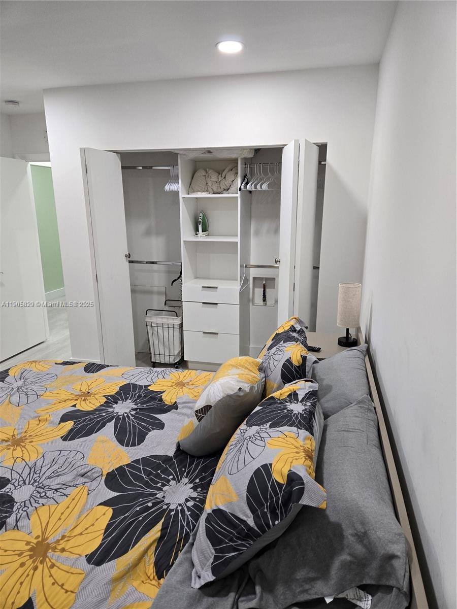 Apartment for rent at 251 NE 187th St #827, Miami, FL 33179