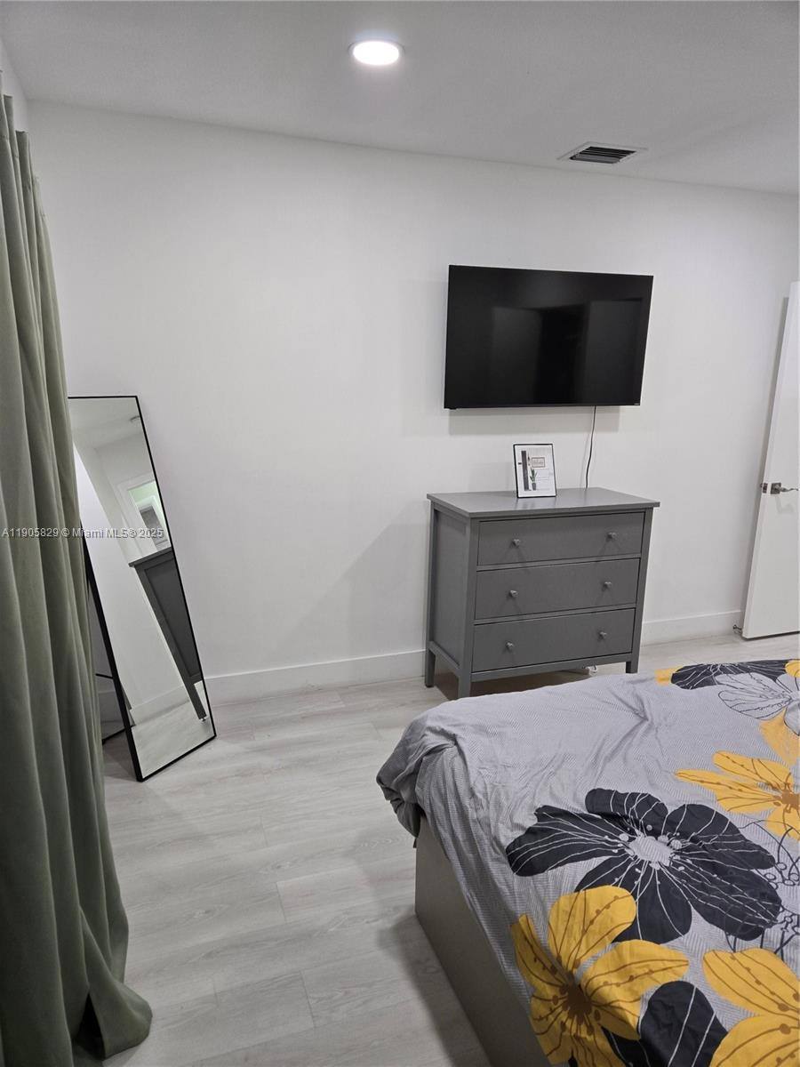 Apartment for rent at 251 NE 187th St #827, Miami, FL 33179