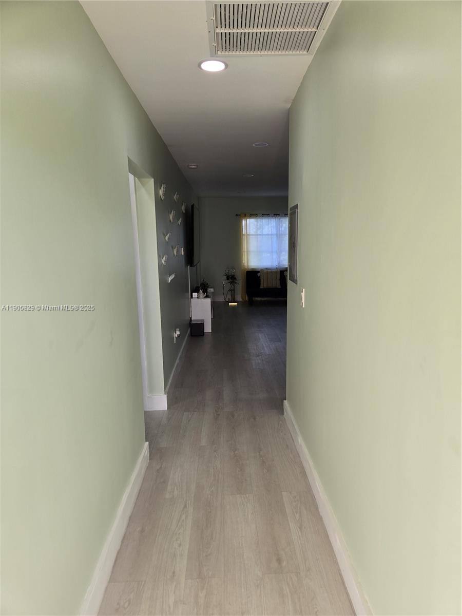 Apartment for rent at 251 NE 187th St #827, Miami, FL 33179